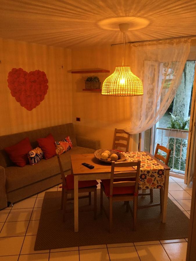 Apartamento Petit Bijou Varenna Exterior foto